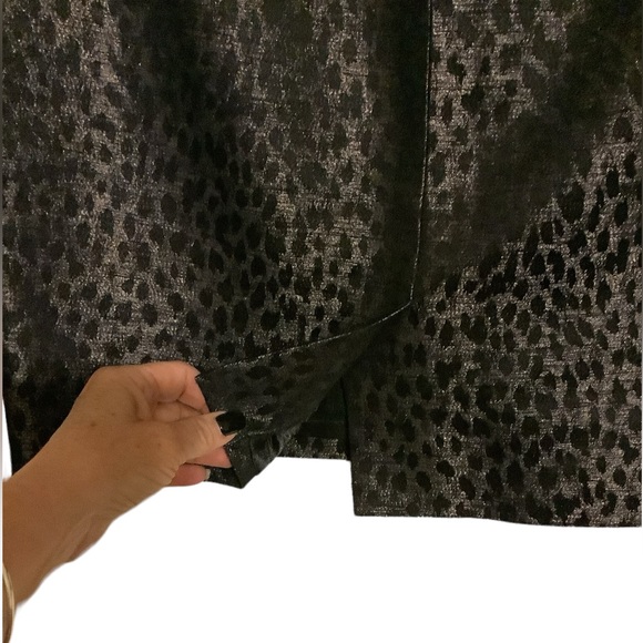 Ann Taylor Women’s Metallic Jacquard Leopard, Pencil Skirt. - Picture 6 of 8